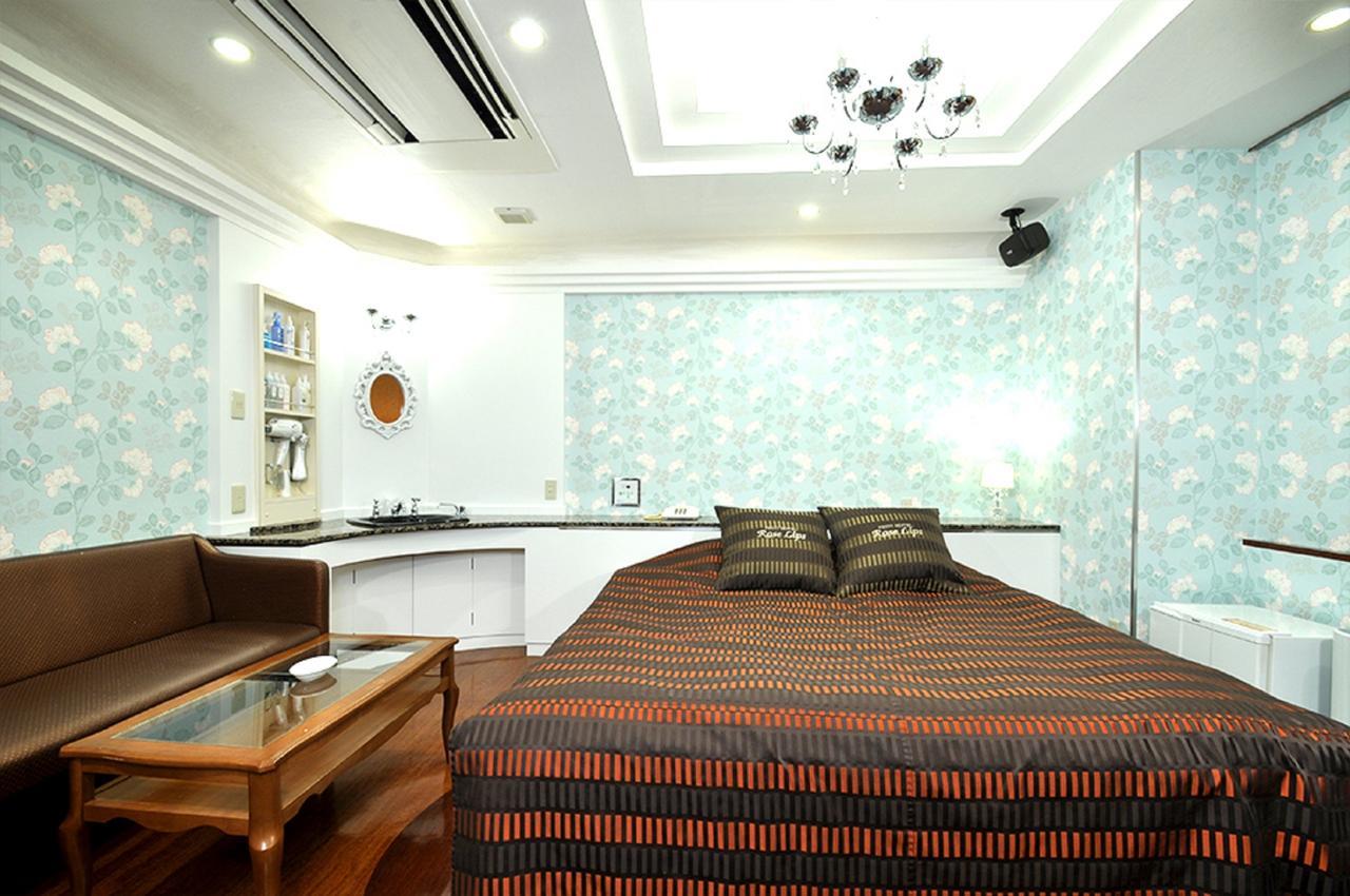 Hotel Roselips Tsuruhashi (Adults Only) Osaka Exterior foto